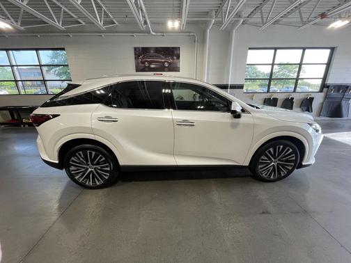 Eminent White Pearl 2023 Lexus RX 350 Premium Plus