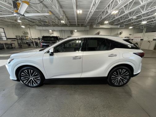 Eminent White Pearl 2023 Lexus RX 350 Premium Plus