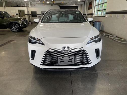Eminent White Pearl 2023 Lexus RX 350 Premium Plus