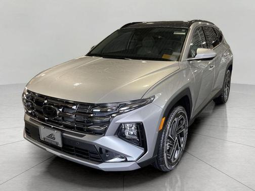 Shimmering Silver 2025 Hyundai TUCSON Limited