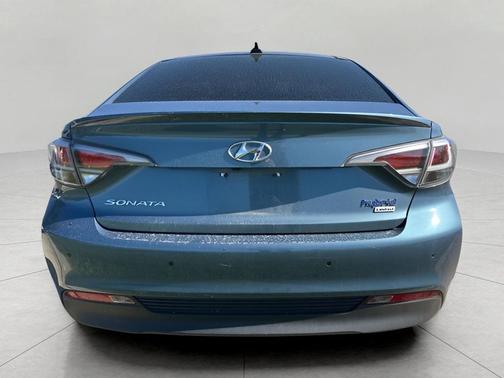 2016 Hyundai SONATA Hybrid Limited