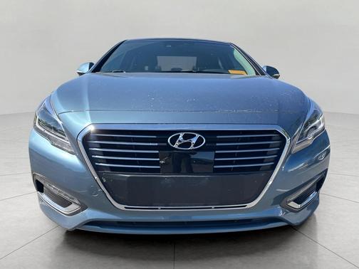 2016 Hyundai SONATA Hybrid Limited