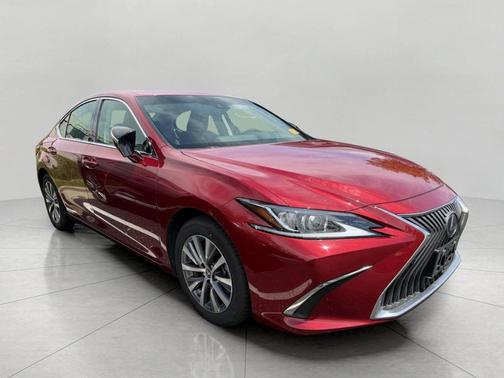 Matador Red Mica 2021 Lexus ES 300h Base