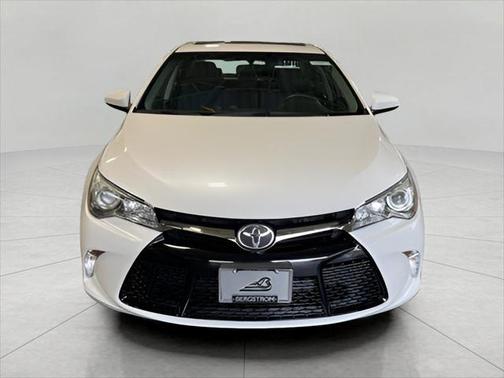 2016 Toyota Camry SE w/Special Edition Pkg