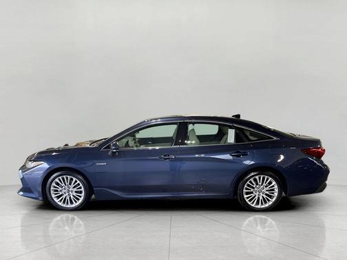 2020 Toyota Avalon Hybrid Limited