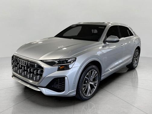 2024 Audi Q8 55 Premium Plus