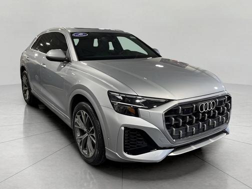 2024 Audi Q8 55 Premium Plus