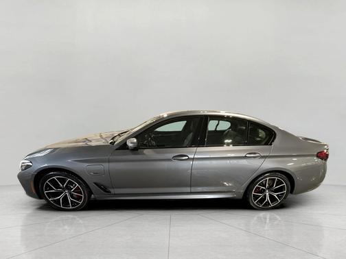 2022 BMW 530e Base