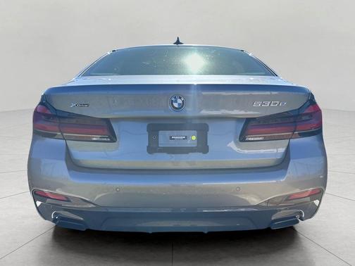 2022 BMW 530e Base