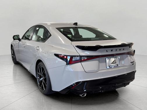 Wind 2026 Lexus IS 350 Base