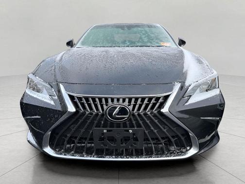 2025 Lexus ES 300h Base