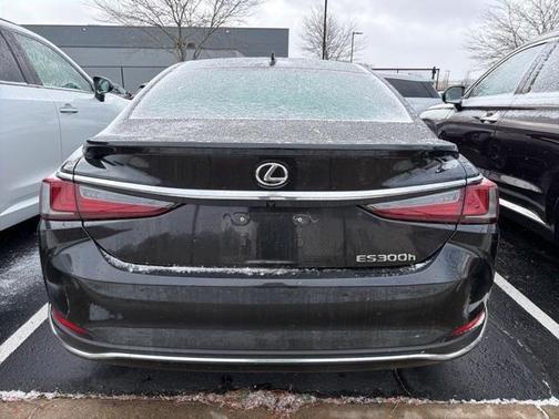 2025 Lexus ES 300h Base