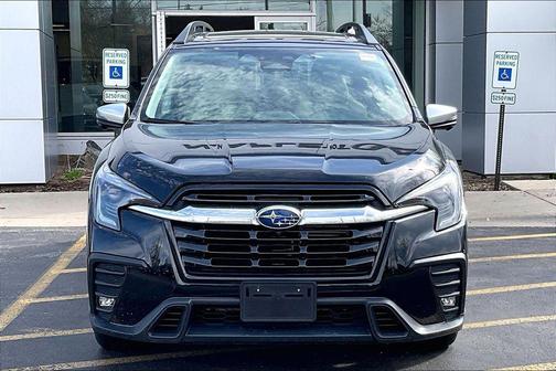 Crystal Black Silica 2023 Subaru Ascent Limited 7-Passenger