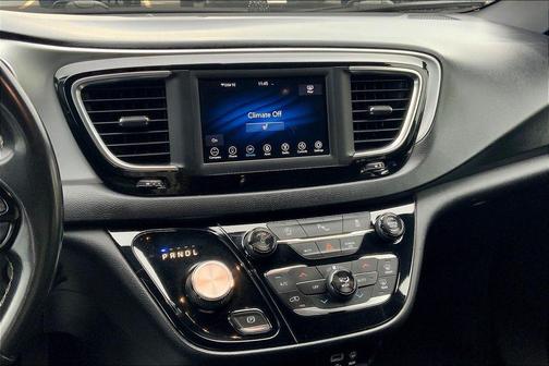 2018 Chrysler Pacifica Touring-L