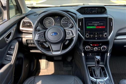 Photo 4 of 36 of 2019 Subaru Forester Limited