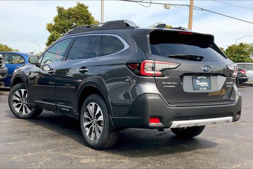 2025 Subaru Outback Touring