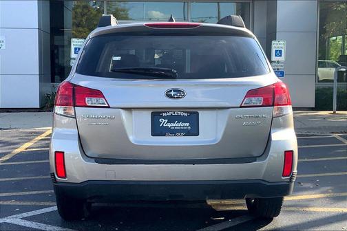2014 Subaru Outback 2.5i Premium