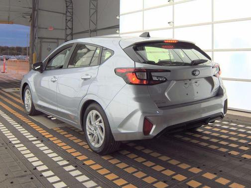 2024 Subaru Impreza Base