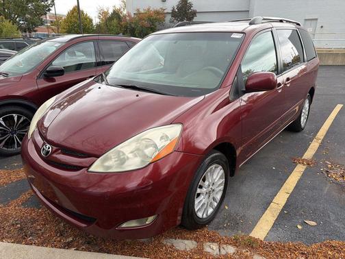 2008 Toyota Sienna XLE