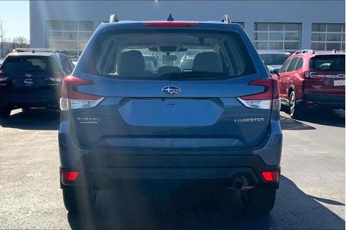 2022 Subaru Forester Base