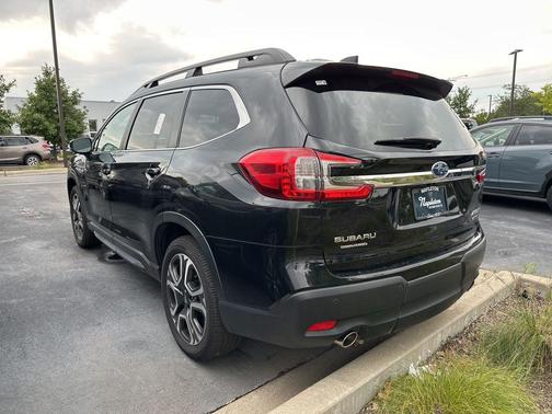 2024 Subaru Ascent Limited 8-Passenger