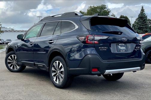 2025 Subaru Outback Touring XT
