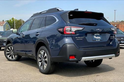 2025 Subaru Outback Touring XT