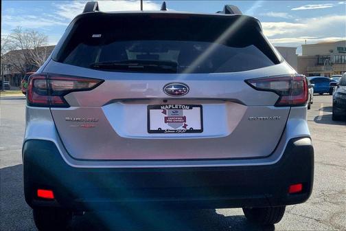 2023 Subaru Outback Premium