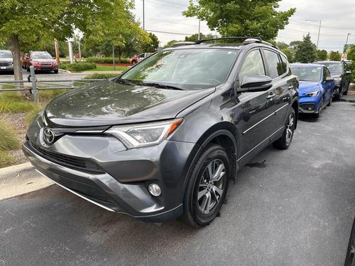 2017 Toyota RAV4 XLE