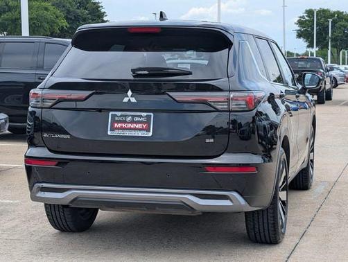 Labrador Black Pearl 2025 Mitsubishi Outlander Trail Edition S-AWC