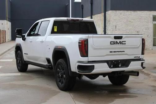 2024 GMC Sierra 2500 AT4