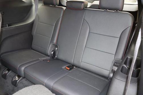 Radiant Red Tintcoat 2024 Chevrolet Traverse RS