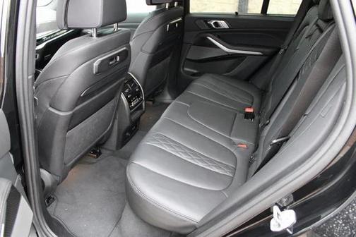 2024 BMW X5 M60i
