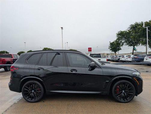 2024 BMW X5 M60i