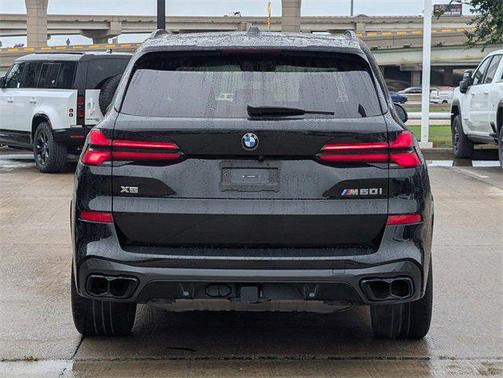 2024 BMW X5 M60i