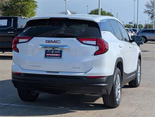 Summit White 2024 GMC Terrain SLE