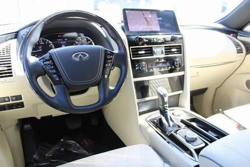 2024 INFINITI QX80 SENSORY AWD
