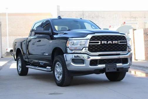 2022 RAM 2500 Big Horn Crew Cab 4x4 6'4' Box