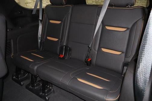 Onyx Black 2023 GMC Yukon XL 4WD AT4