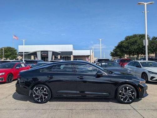 Aurora Black Pearl 2025 Kia K5 EX