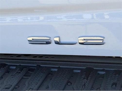 2025 GMC Sierra 2500 SLE