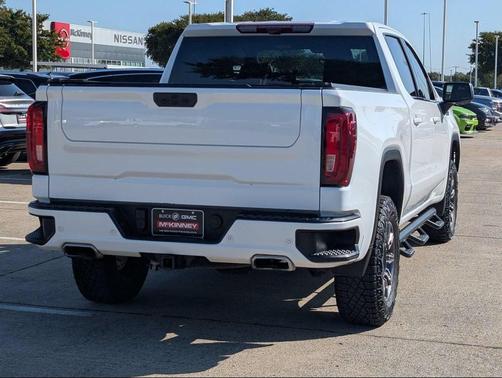 Summit White 2024 GMC Sierra 1500 AT4