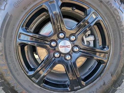 2023 GMC Acadia AWD AT4