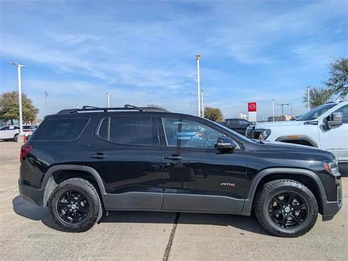 2023 GMC Acadia AWD AT4