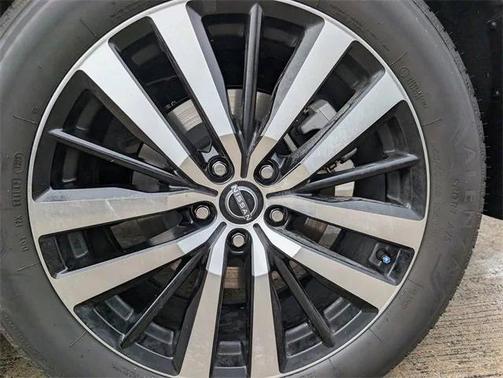 2024 Nissan Pathfinder Platinum 4WD