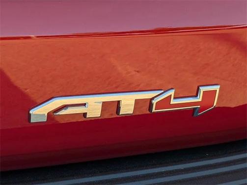 2026 GMC Yukon 4WD AT4