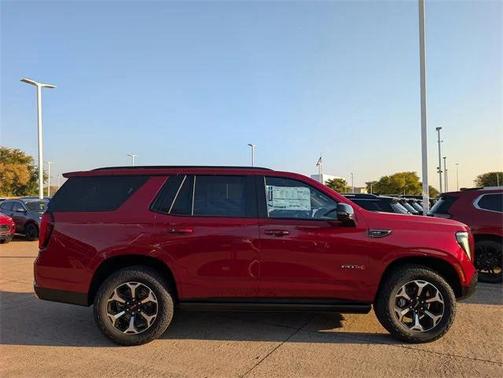 2026 GMC Yukon 4WD AT4