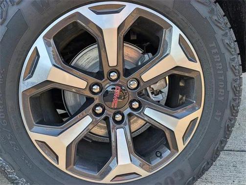 2026 GMC Yukon 4WD AT4