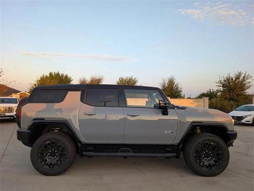 2026 GMC HUMMER EV SUV 2X