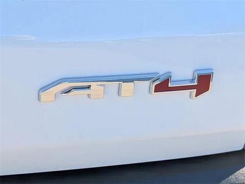 2026 GMC Acadia AT4 AWD